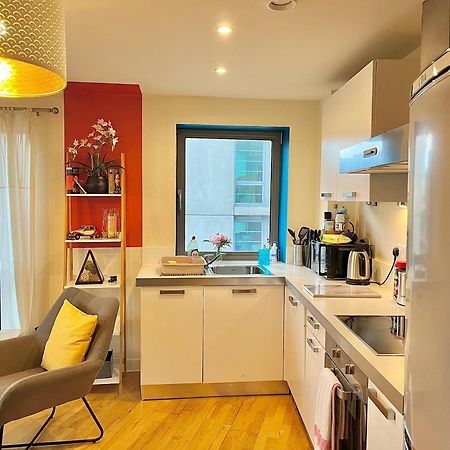 Skyview Apartment By Noknokstay - City Centre With Parking - Group, Family, Business Sheffield Buitenkant foto