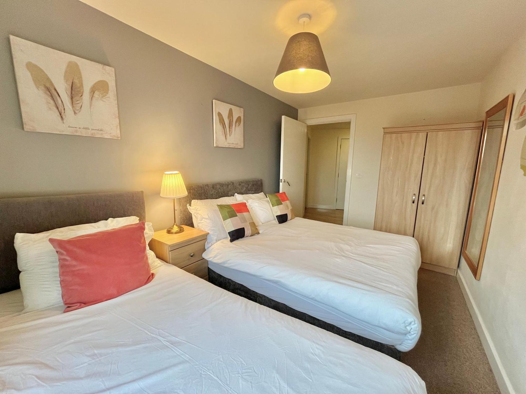Skyview Apartment By Noknokstay - City Centre With Parking - Group, Family, Business Sheffield Buitenkant foto