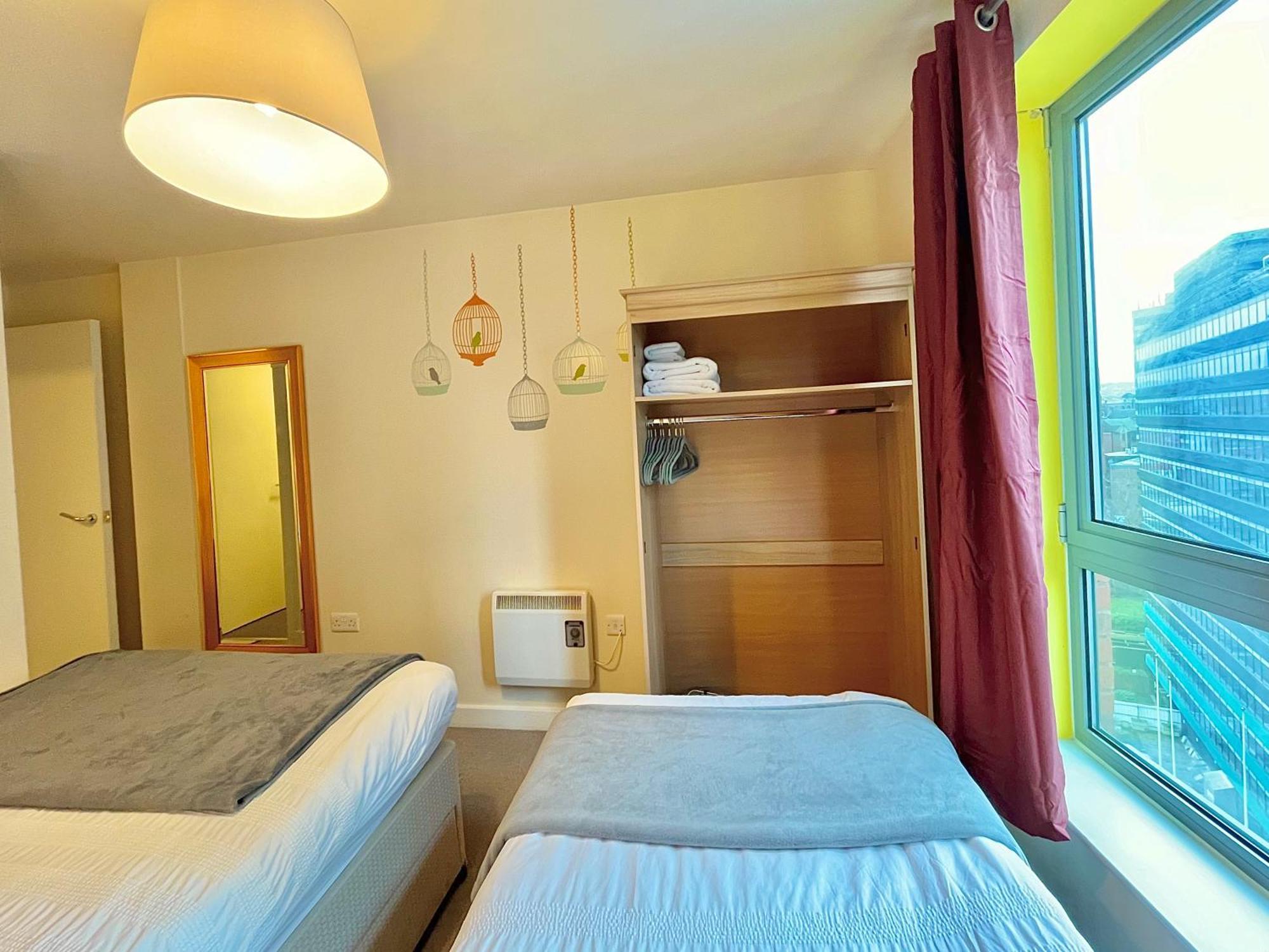 Skyview Apartment By Noknokstay - City Centre With Parking - Group, Family, Business Sheffield Buitenkant foto