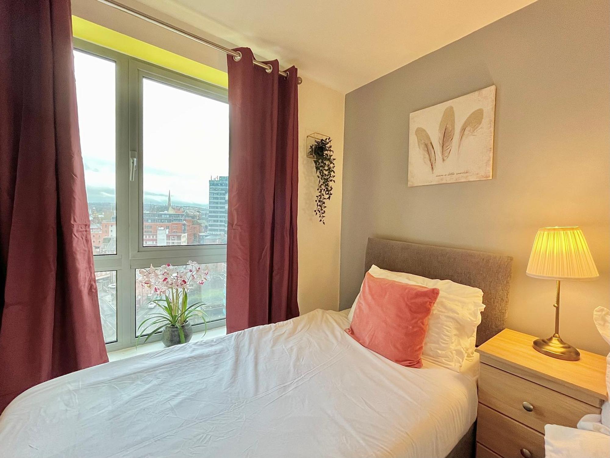 Skyview Apartment By Noknokstay - City Centre With Parking - Group, Family, Business Sheffield Buitenkant foto